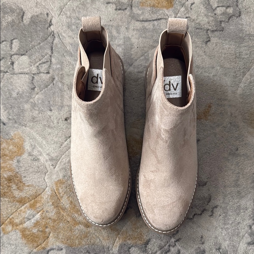 DV by Dolce Vita Tan Chelsea Boots